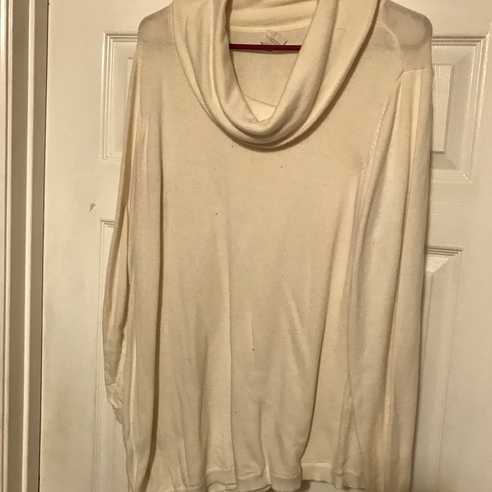 Chicos Ivory size 3 cowl neck sweater